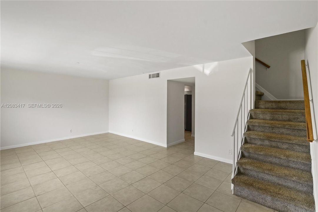 En Renta: $3,500 (4 camas, 2 baños, 1920 Pies cuadrados)