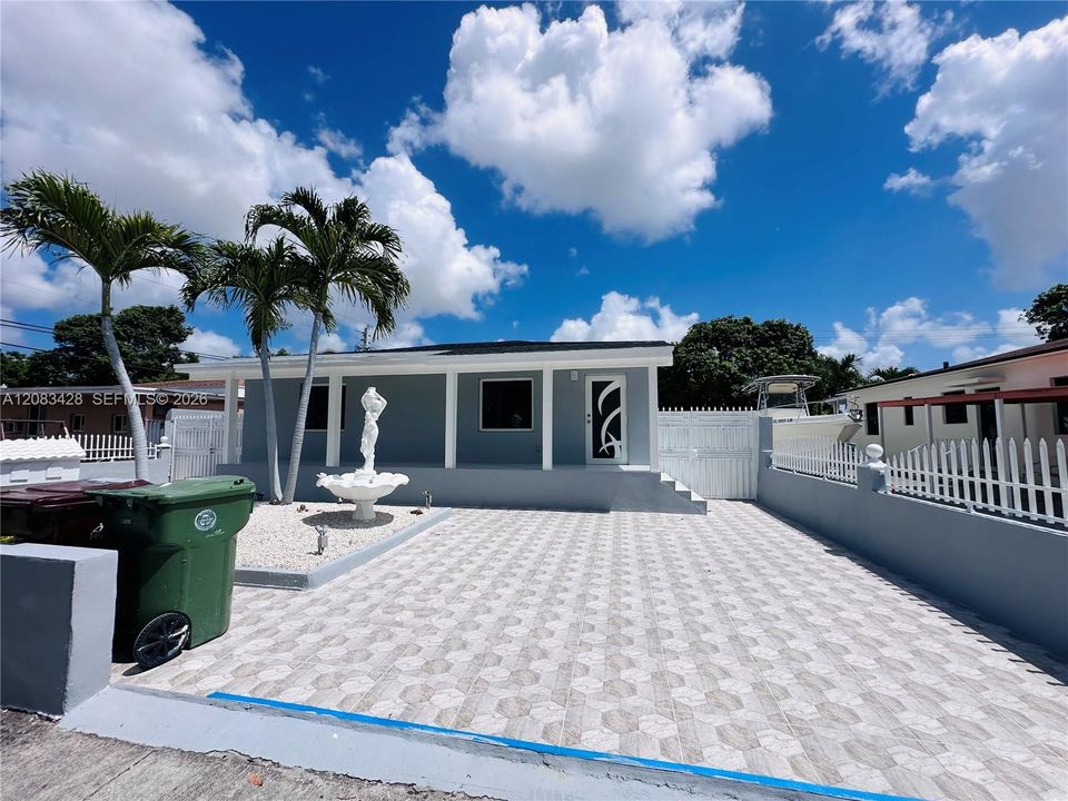 En Venta: $819,900 (4 camas, 3 baños, 2602 Pies cuadrados)