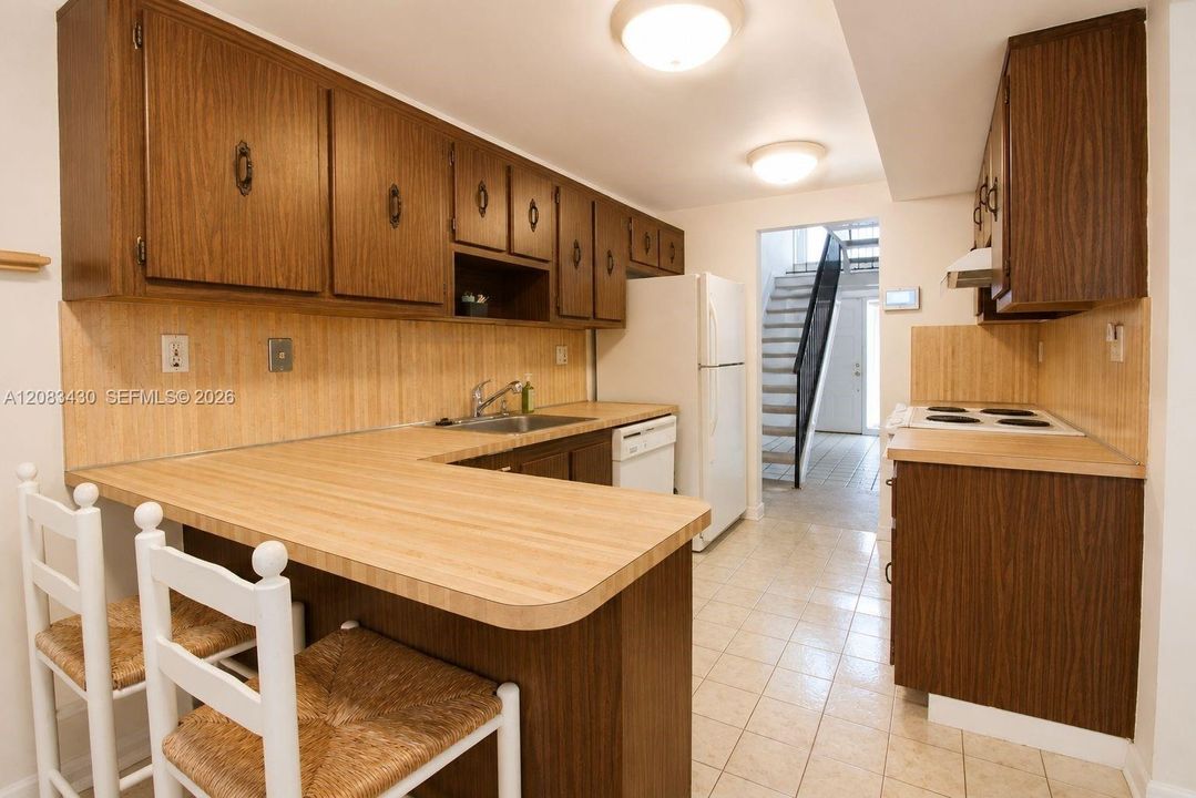 For Sale: $540,000 (3 beds, 2 baths, 1624 Square Feet)