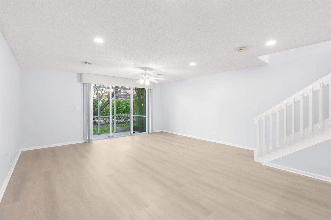 15-web-or-mls-7107 Woodmont Way, Tamarac