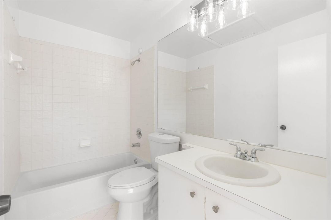 20-web-or-mls-7107 Woodmont Way, Tamarac