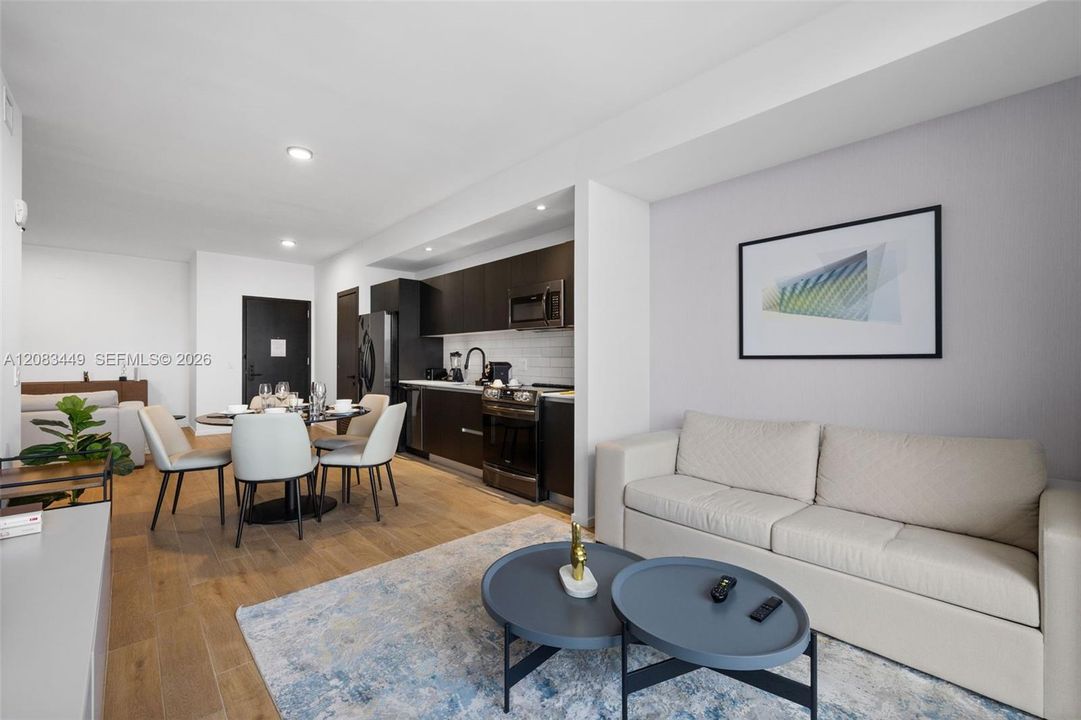For Rent: $7,000 (2 beds, 3 baths, 1043 Square Feet)