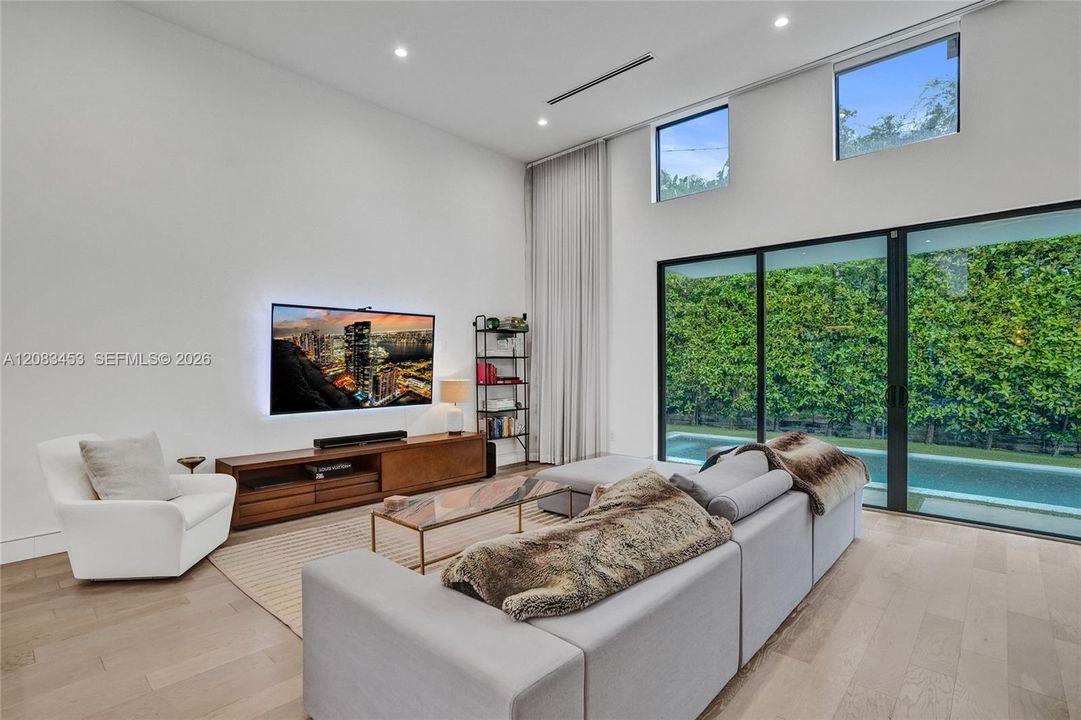 Soaring ceilings, all impact glass