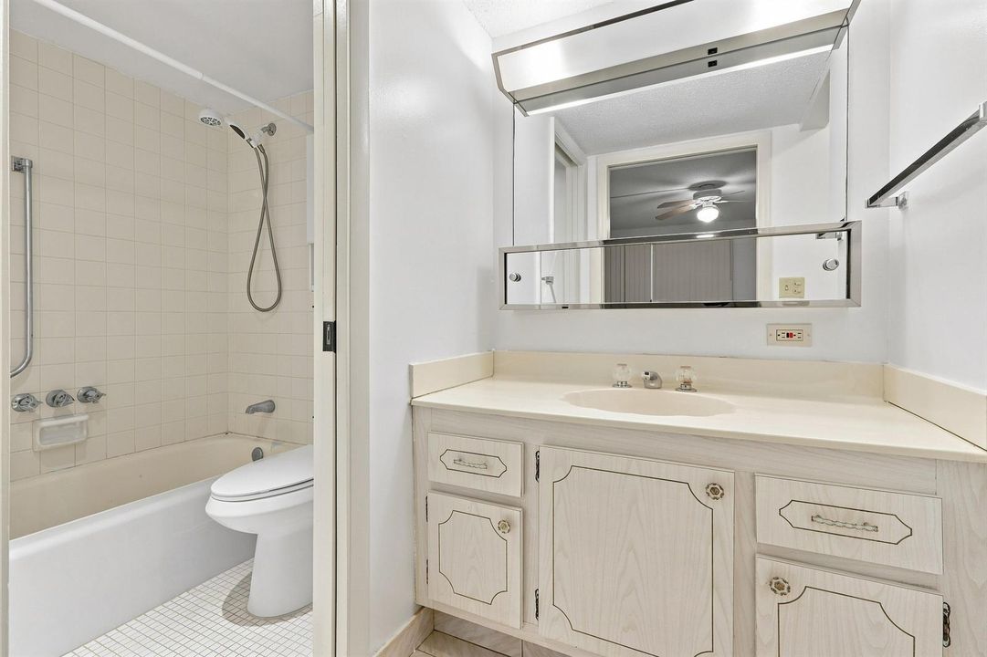 28. primary bath