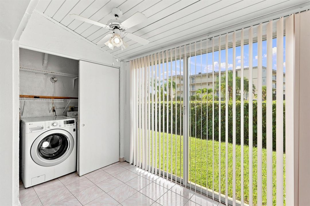 23. laundry area