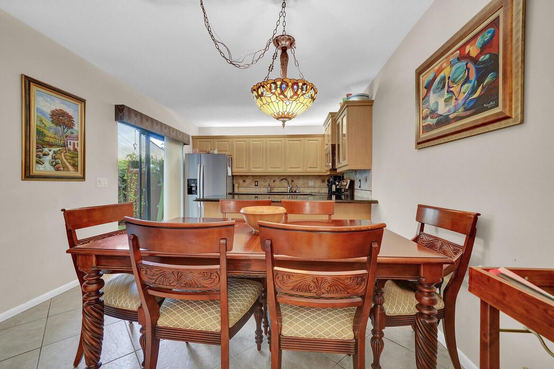 Kitchen/Dinning room