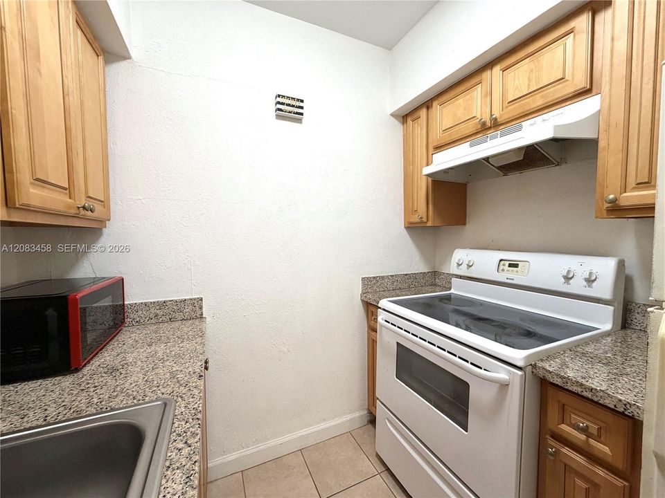 В аренду: $1,500 (1 спален, 1 ванн, 600 Квадратных фут)