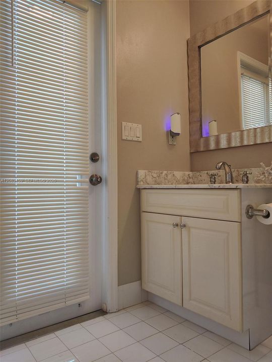 For Rent: $4,100 (3 beds, 3 baths, 1802 Square Feet)