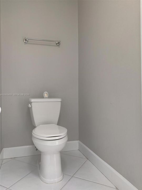 For Rent: $4,100 (3 beds, 3 baths, 1802 Square Feet)