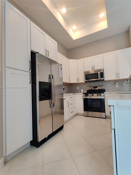 For Rent: $4,100 (3 beds, 3 baths, 1802 Square Feet)