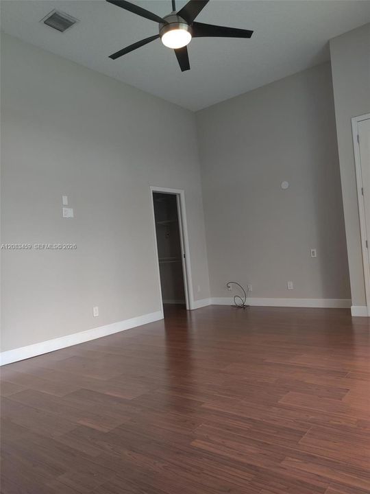 For Rent: $4,100 (3 beds, 3 baths, 1802 Square Feet)