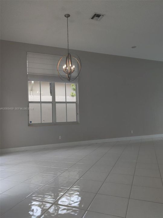 For Rent: $4,100 (3 beds, 3 baths, 1802 Square Feet)