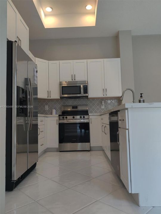 For Rent: $4,100 (3 beds, 3 baths, 1802 Square Feet)