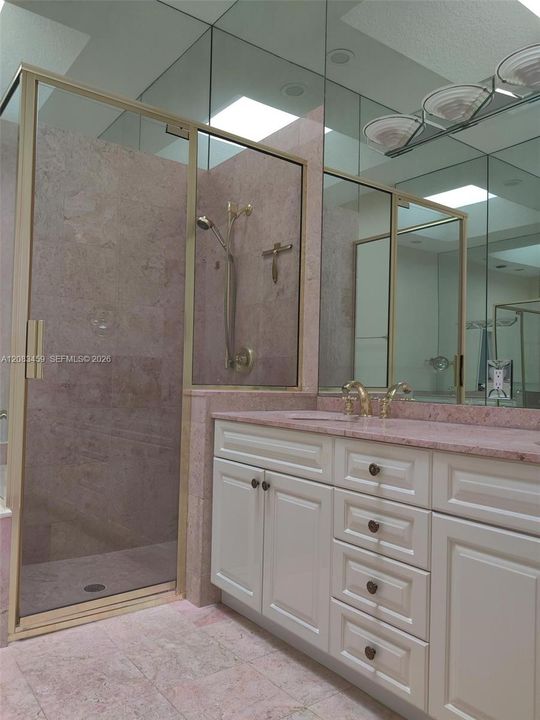 For Rent: $4,100 (3 beds, 3 baths, 1802 Square Feet)