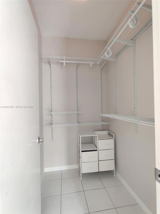 For Rent: $4,100 (3 beds, 3 baths, 1802 Square Feet)