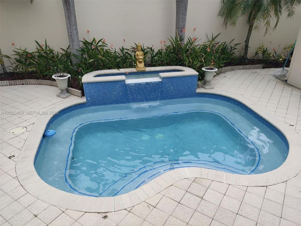 For Rent: $4,100 (3 beds, 3 baths, 1802 Square Feet)
