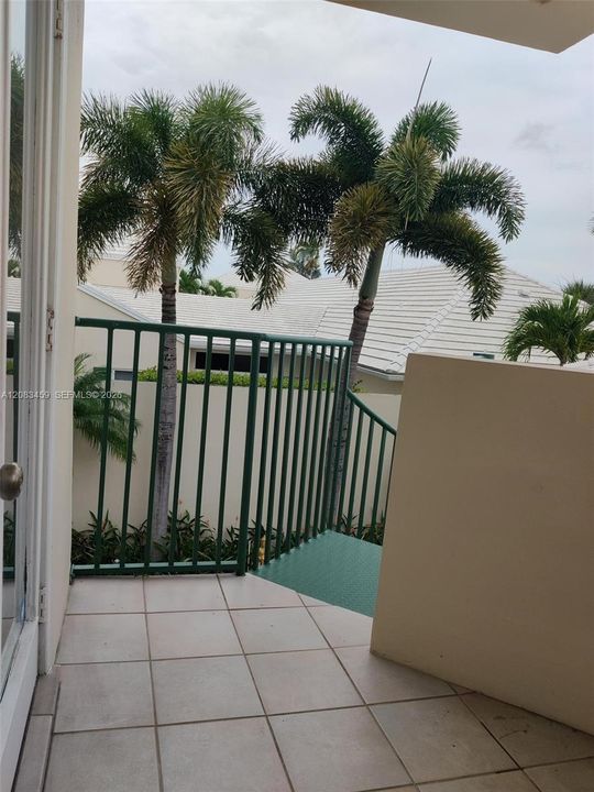 For Rent: $4,100 (3 beds, 3 baths, 1802 Square Feet)