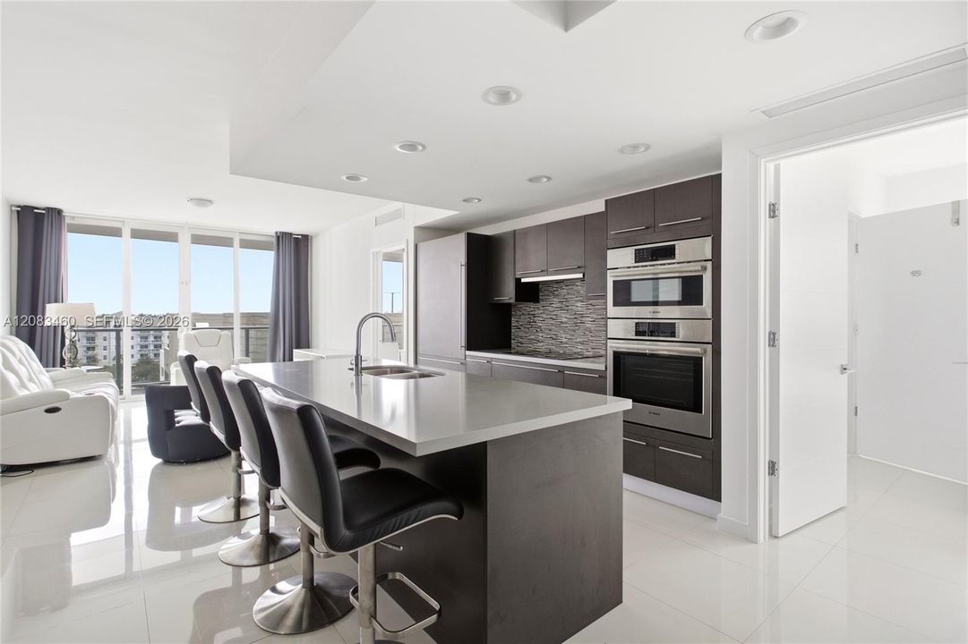 En Venta: $525,990 (3 camas, 2 baños, 1339 Pies cuadrados)