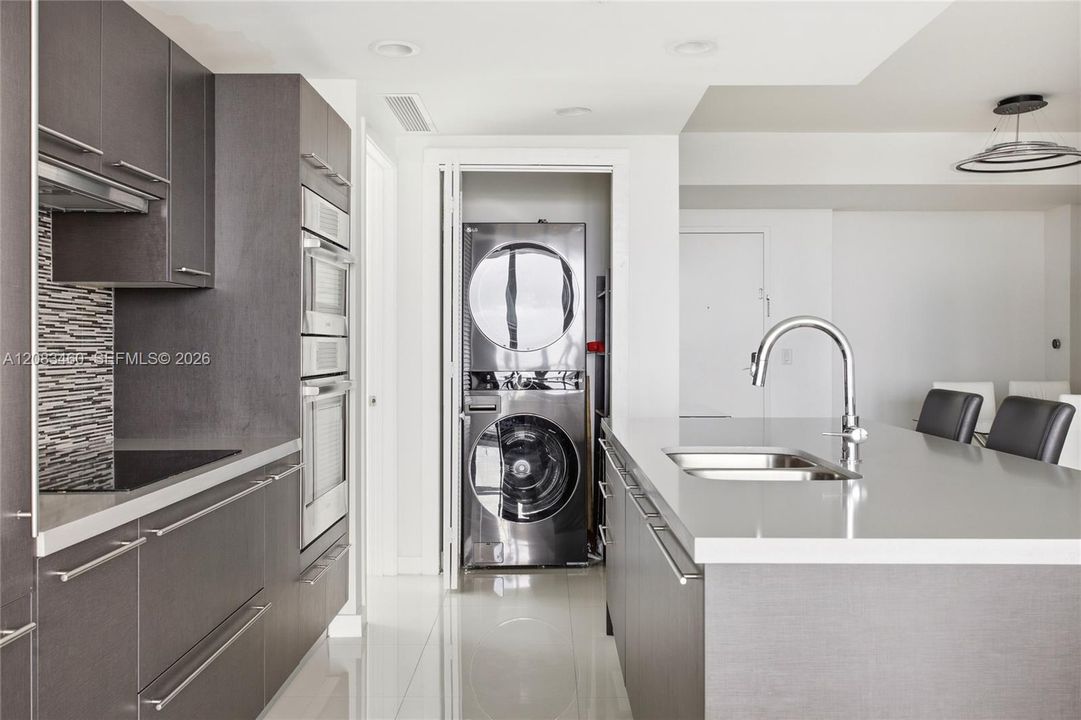En Venta: $525,990 (3 camas, 2 baños, 1339 Pies cuadrados)