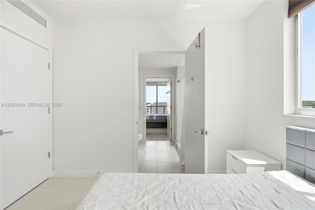 En Venta: $525,990 (3 camas, 2 baños, 1339 Pies cuadrados)