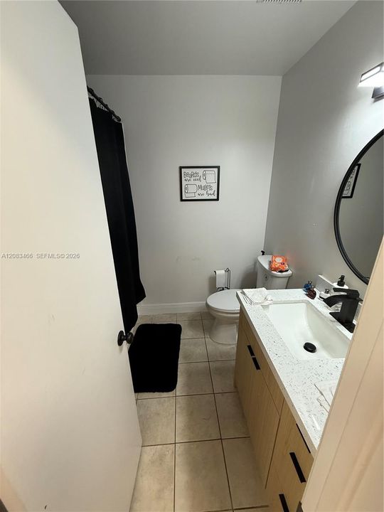 For Sale: $450,000 (3 beds, 3 baths, 1255 Square Feet)