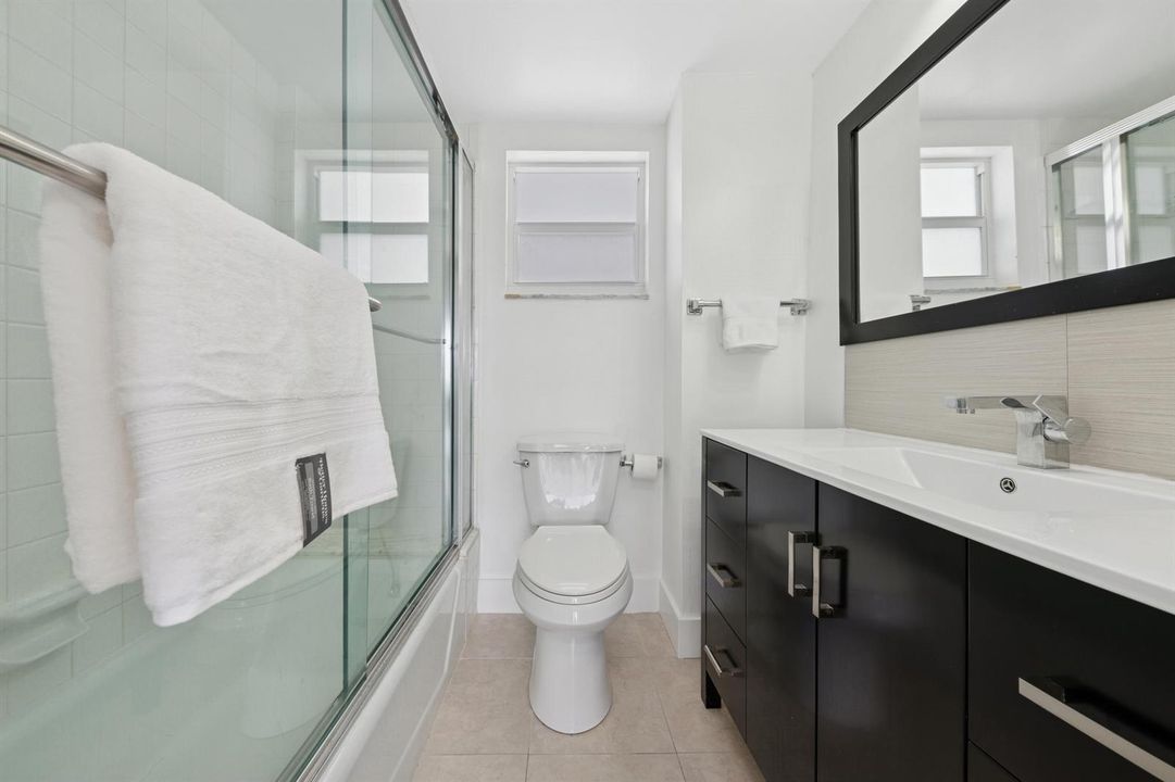 520 bathroom masester bath