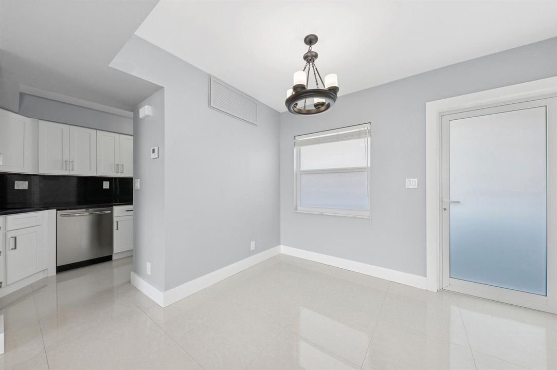 520 dining room kitchen