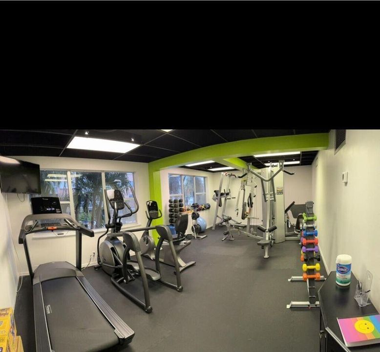 ELAGYM
