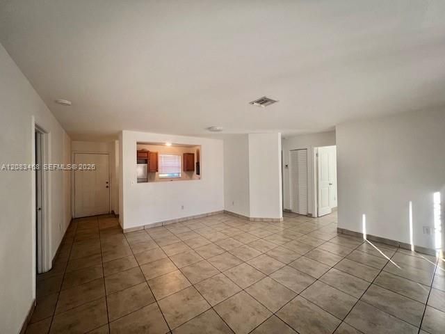 For Rent: $2,600 (3 beds, 2 baths, 2016 Square Feet)