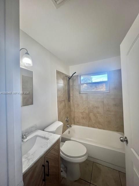For Rent: $2,600 (3 beds, 2 baths, 2016 Square Feet)
