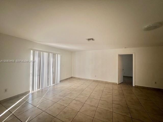 For Rent: $2,600 (3 beds, 2 baths, 2016 Square Feet)