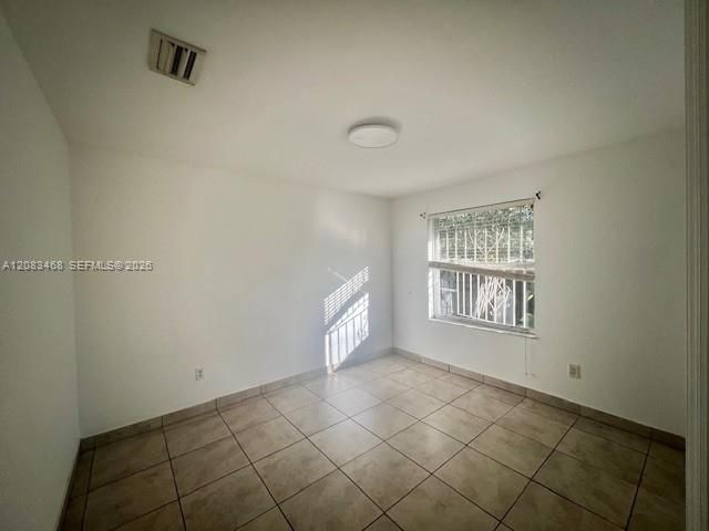 For Rent: $2,600 (3 beds, 2 baths, 2016 Square Feet)