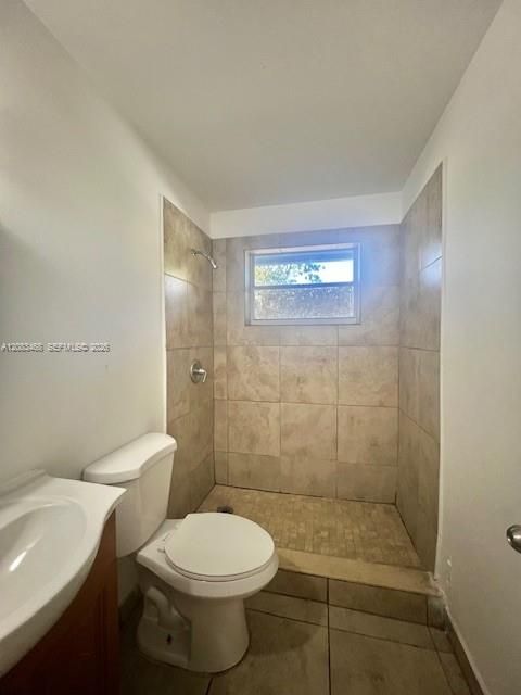 For Rent: $2,600 (3 beds, 2 baths, 2016 Square Feet)