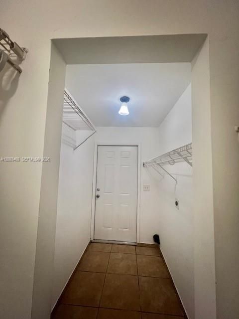 For Rent: $2,600 (3 beds, 2 baths, 2016 Square Feet)