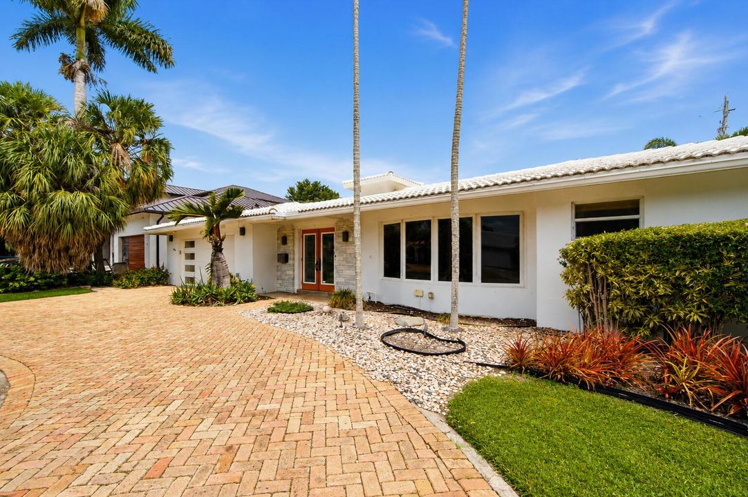4710 NE 27th-0007