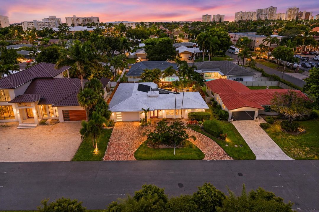 4710 NE 27th-0001