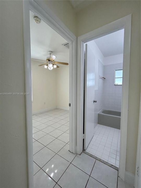 For Rent: $2,800 (3 beds, 2 baths, 1105 Square Feet)