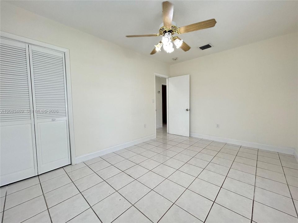 For Rent: $2,800 (3 beds, 2 baths, 1105 Square Feet)