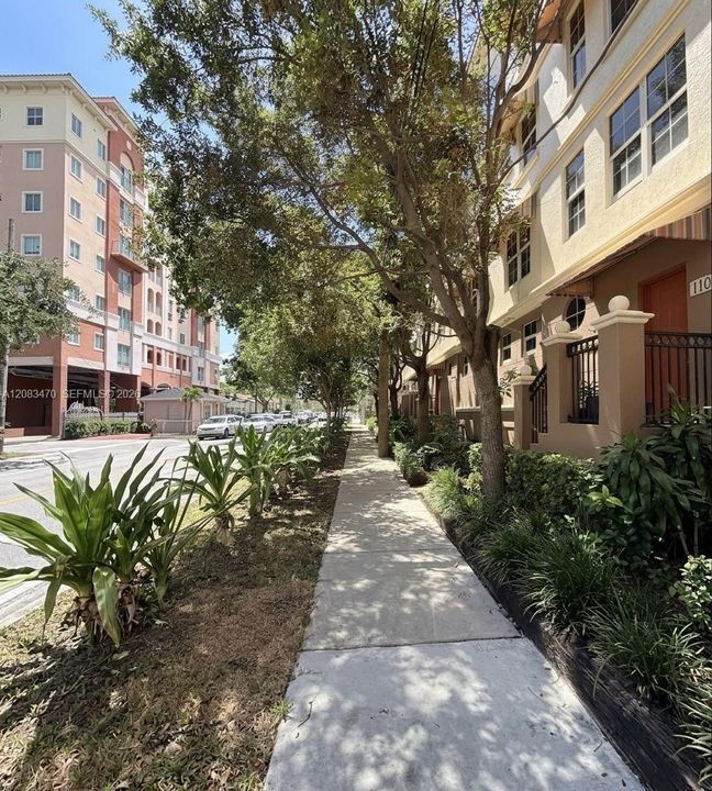 For Sale: $545,000 (2 beds, 2 baths, 1595 Square Feet)