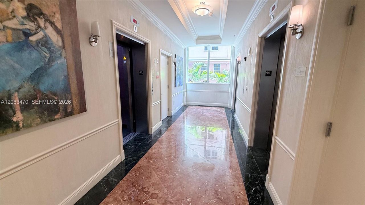 For Sale: $545,000 (2 beds, 2 baths, 1595 Square Feet)