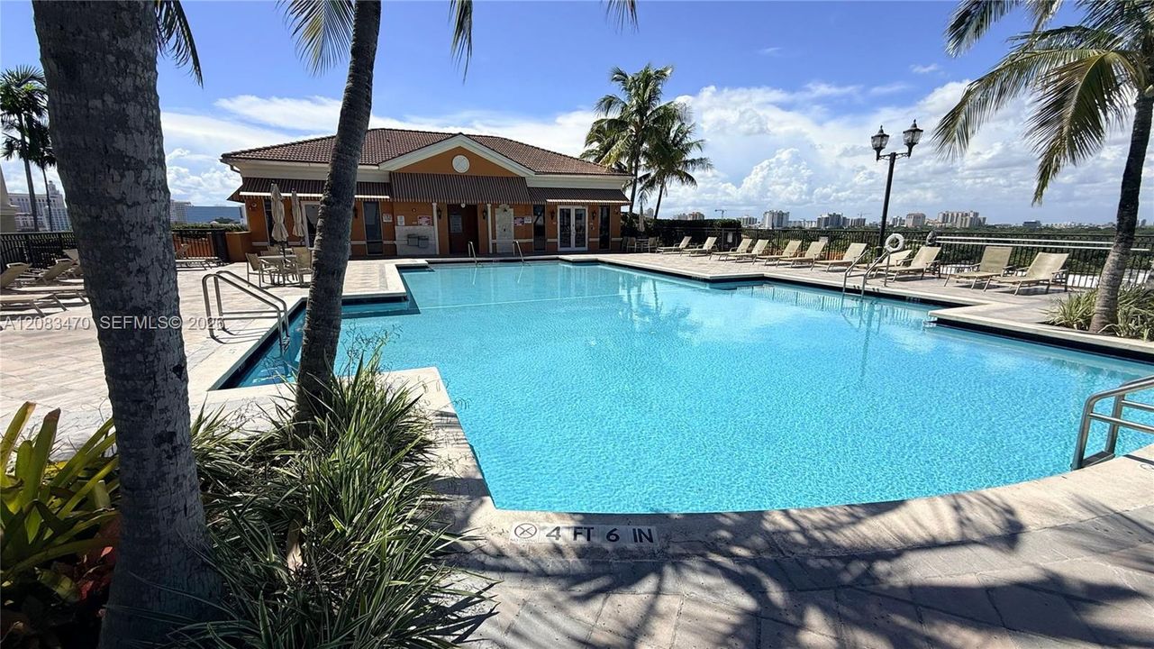 For Sale: $545,000 (2 beds, 2 baths, 1595 Square Feet)
