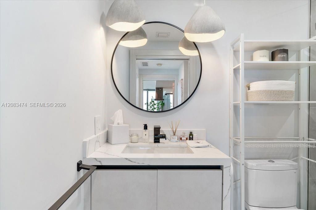 2nd Bathroom