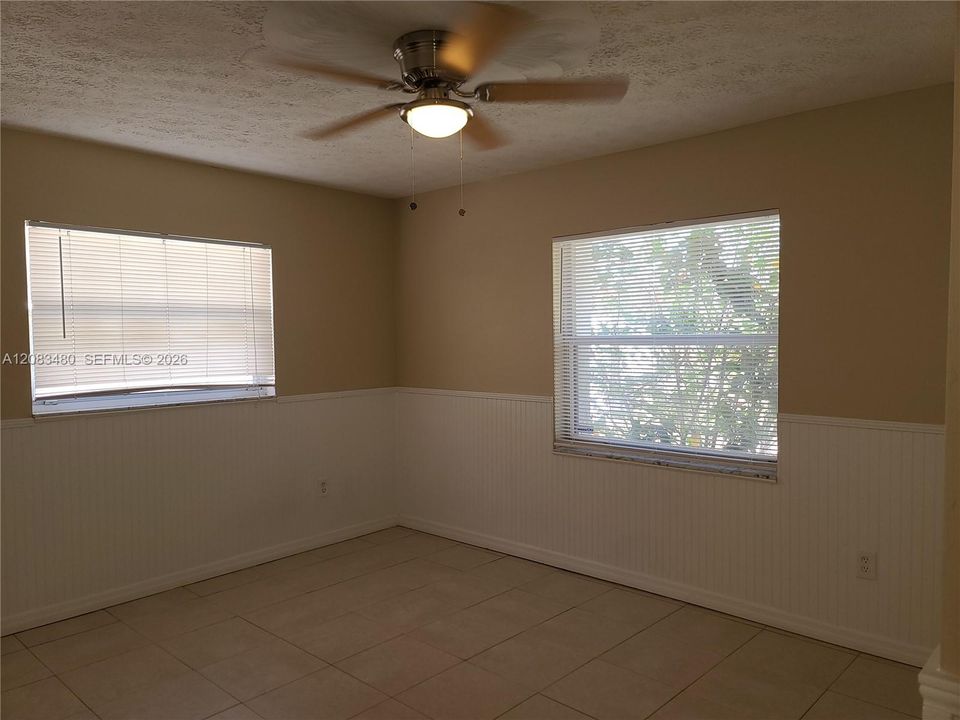 For Sale: $379,000 (3 beds, 2 baths, 1414 Square Feet)