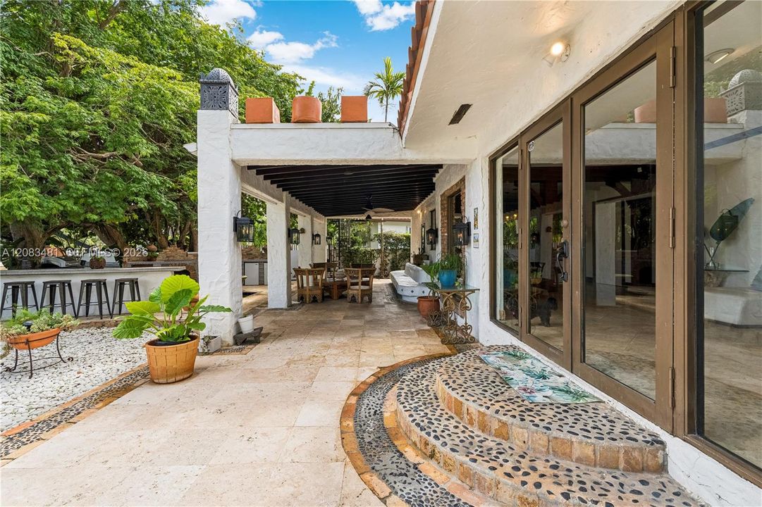 En Venta: $5,850,000 (4 camas, 4 baños, 3450 Pies cuadrados)
