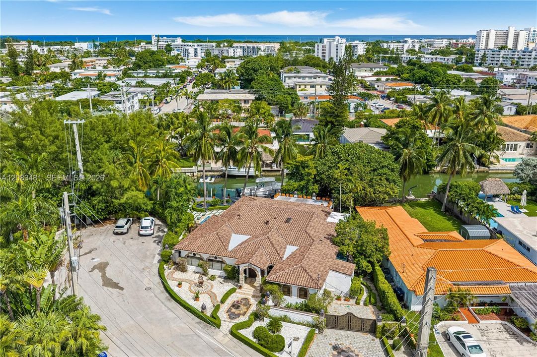 En Venta: $5,850,000 (4 camas, 4 baños, 3450 Pies cuadrados)