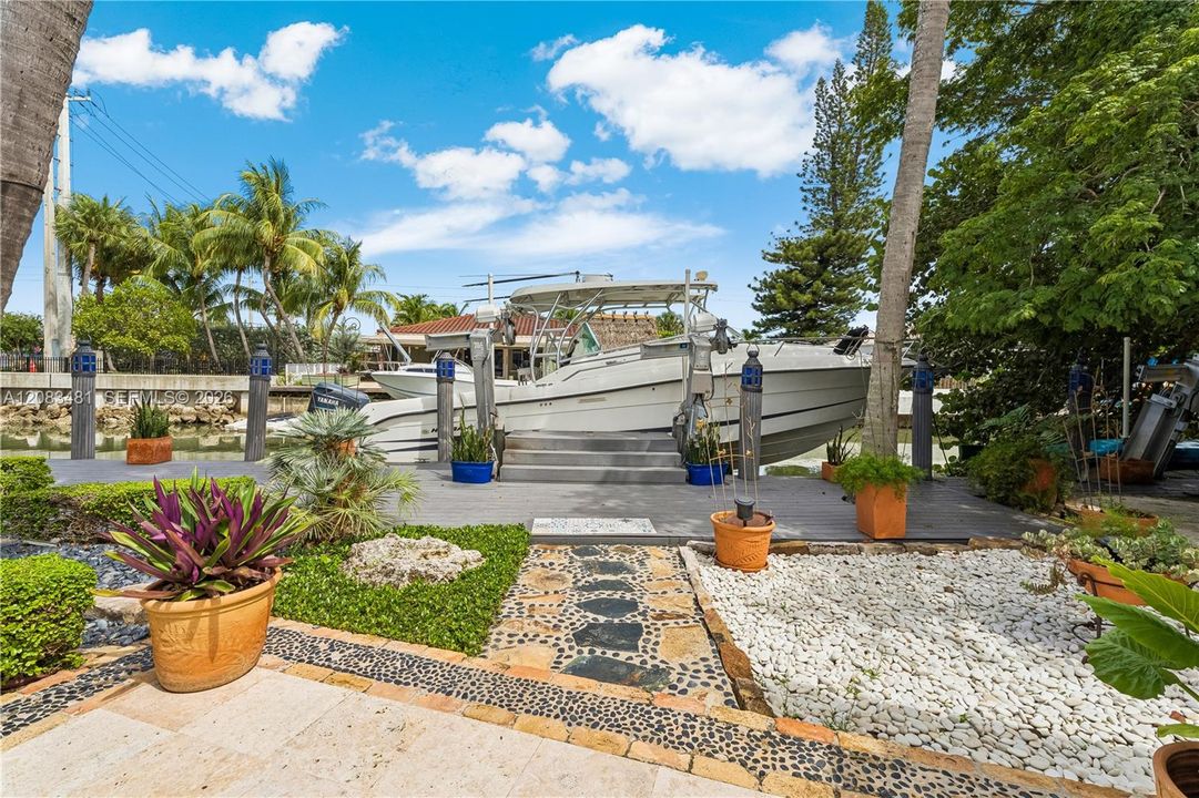 En Venta: $5,850,000 (4 camas, 4 baños, 3450 Pies cuadrados)