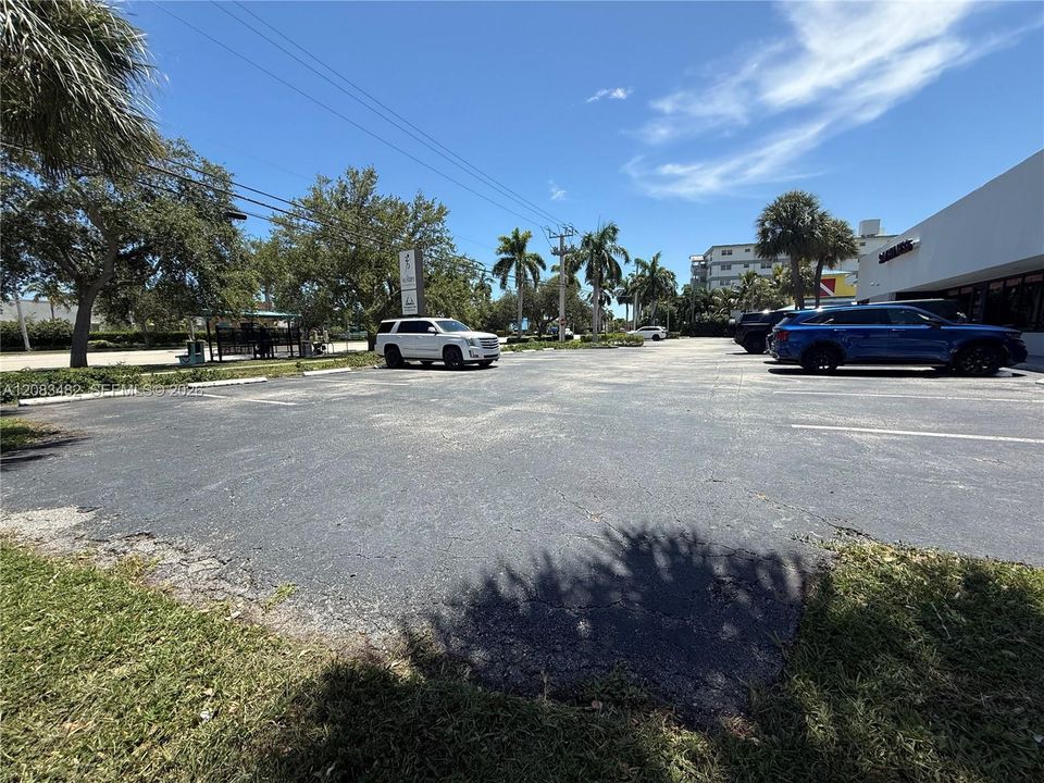 For Rent: $5,500 (0 beds, 0 baths, 0 Square Feet)