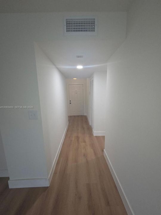 На продажу: $198,900 (2 спален, 2 ванн, 1187 Квадратных фут)