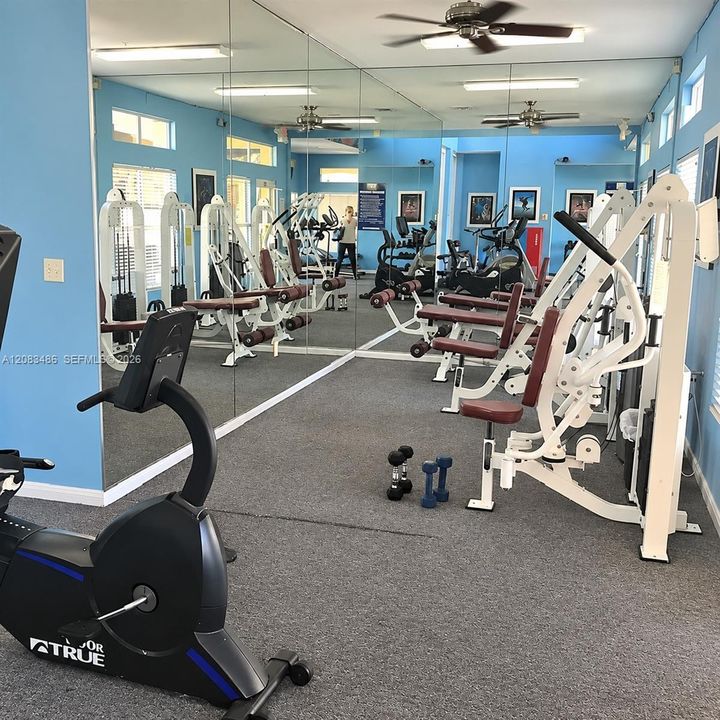 For Rent: $2,150 (2 beds, 2 baths, 1256 Square Feet)
