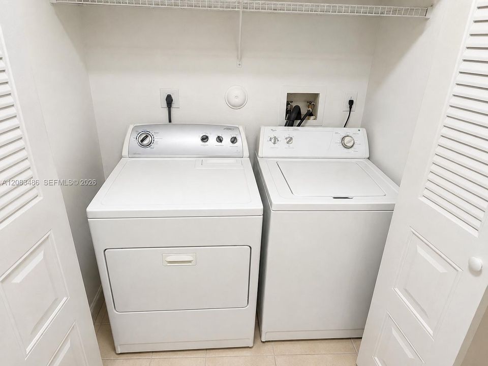 For Rent: $2,150 (2 beds, 2 baths, 1256 Square Feet)